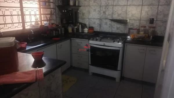 Casa com 4 quartos à venda no Bairro Cidade Jardim - Uberlândia/MG