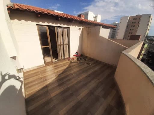 Cobertura com 4 quartos à venda no Bairro Santa Mônica - Uberlândia/MG