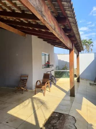 Casa em Uberlândia - Jardim Europa