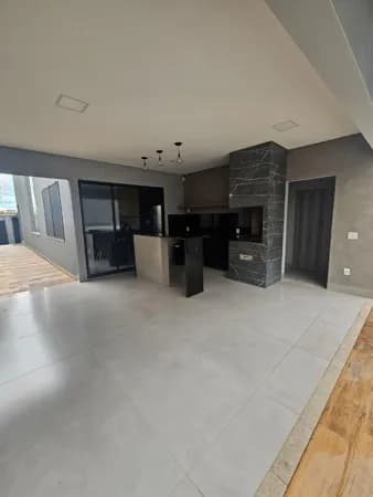 Casa com 3 quartos à venda, bairro Pampulha - Uberlândia/MG