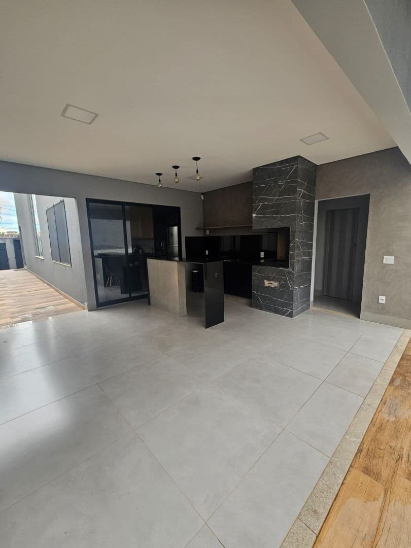 Casa com 3 quartos à venda, bairro Pampulha - Uberlândia/MG
