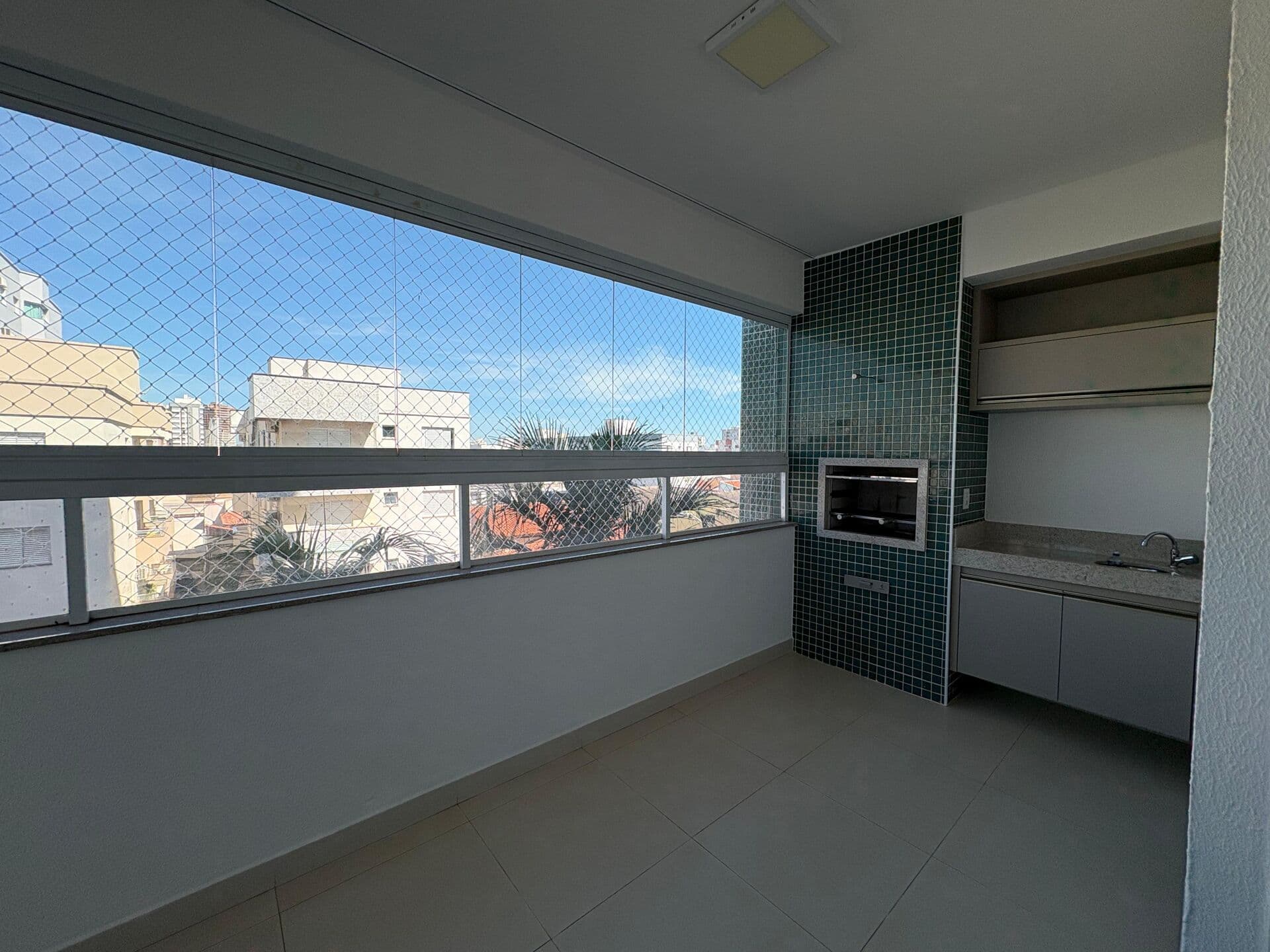 Apartamento à venda no bairro Santa Mônica - Uberlândia - MG