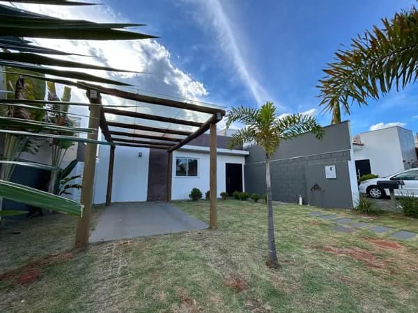 Casa em Uberlândia - Laranjeiras
