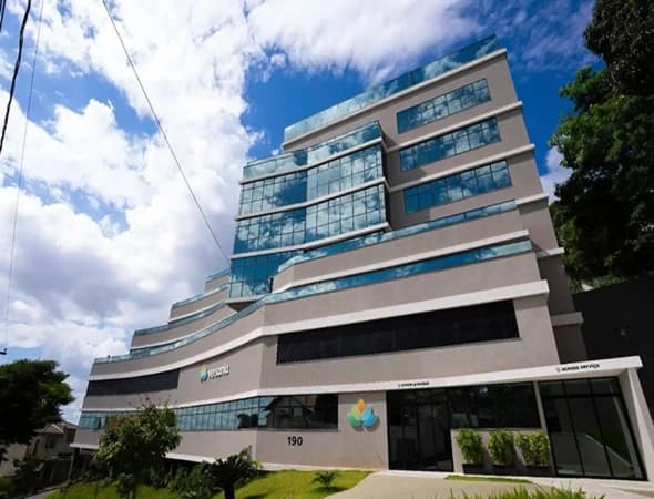 Área Priv. de 355.25m² no bairro Santa Lúcia