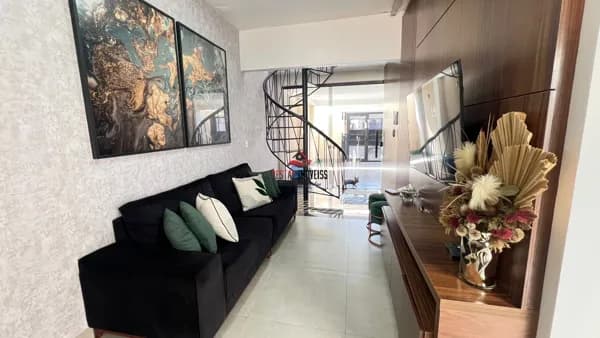 Sobrado à venda no bairro Novo Mundo - Uberlândia - MG