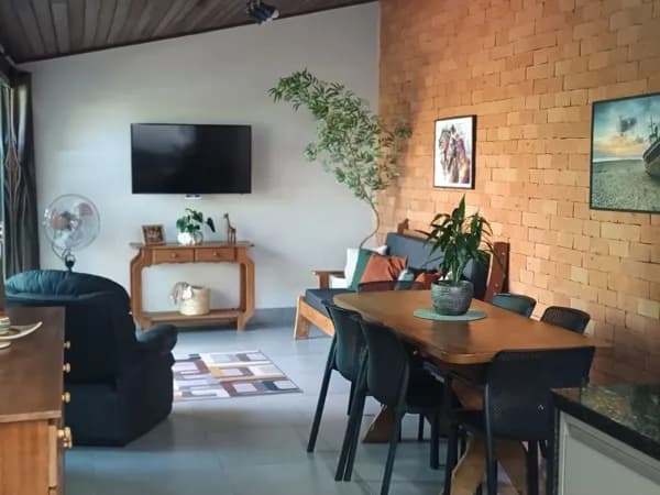 Casa com 3 quartos à venda Bairro Minas Gerais - Uberlândia/MG