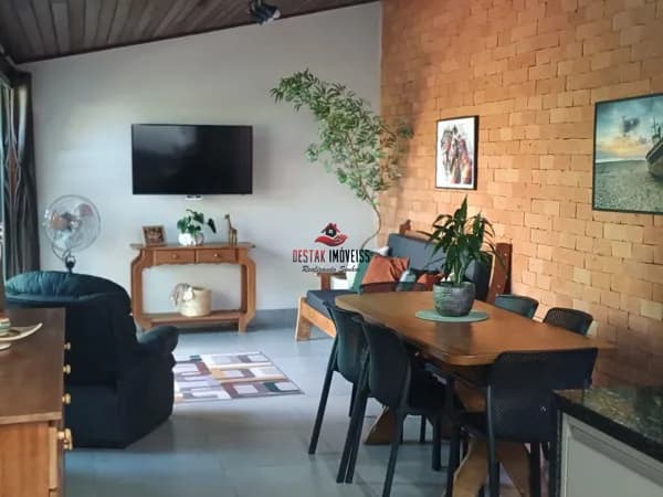 Casa com 3 quartos à venda Bairro Minas Gerais - Uberlândia/MG