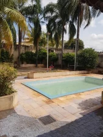 Casa com 4 quartos à venda no Bairro Cidade Jardim - Uberlândia/MG