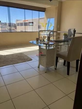 Cobertura com 5 quartos à venda no Bairro Brasil - Uberlândia/MG