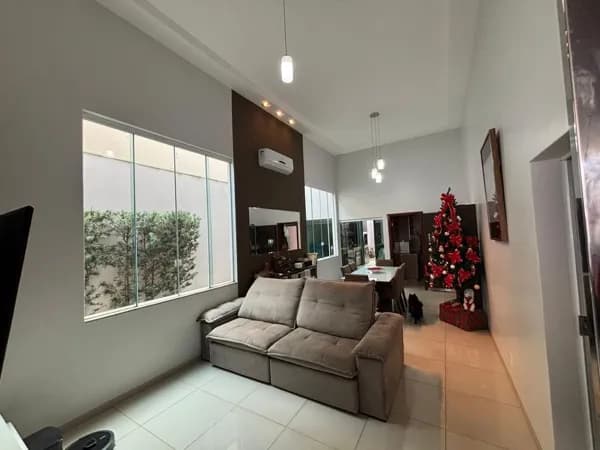 Casa com 3 quartos à venda, bairro Santa Rosa - Uberlândia/MG