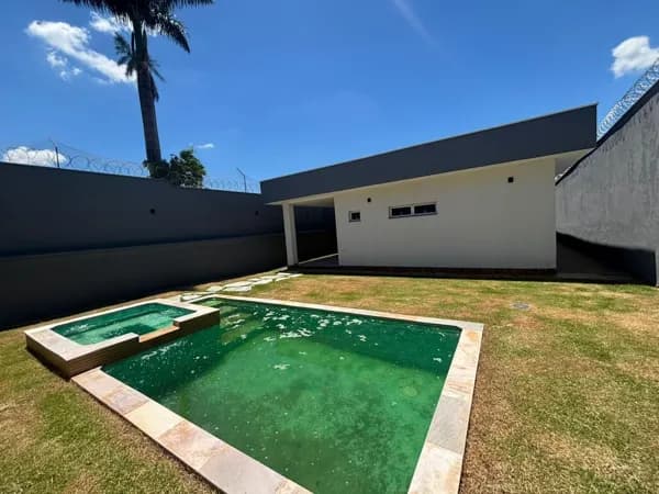 Casa em Uberlândia - Cidade Jardim