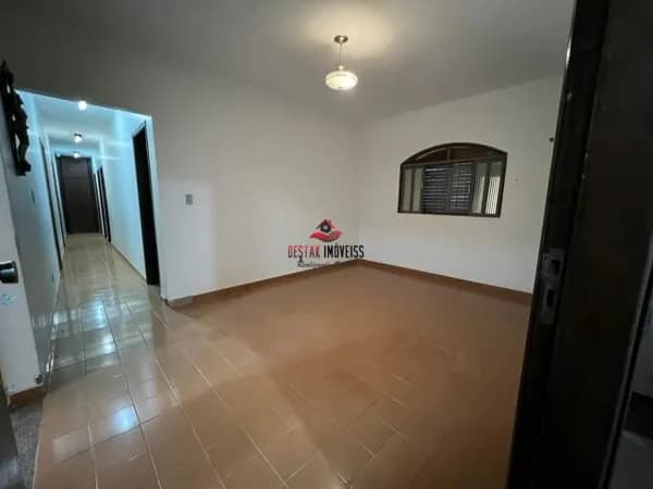 Casa com 5 quartos à venda no Bairro Tabajaras - Uberlândia/MG