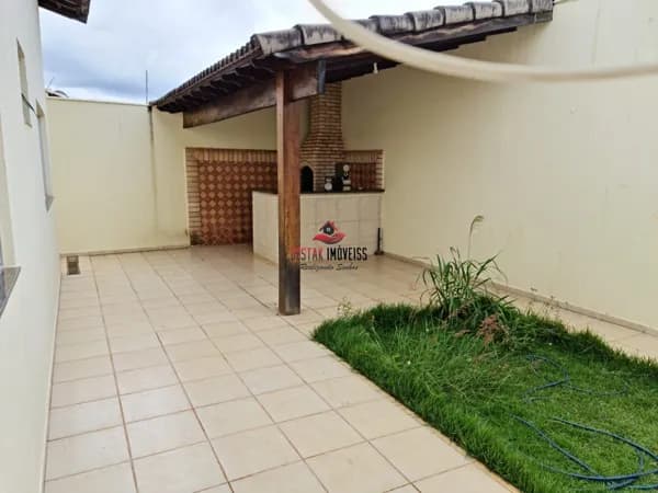 Casa com 3 quartos à venda no Bairro Alto Umuarama - Uberlândia/MG