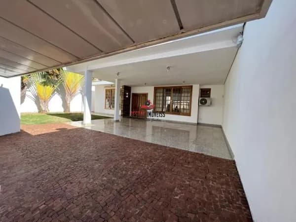 Casa com 3 quartos à venda no Bairro Jardim Karaíba - Uberlândia/MG
