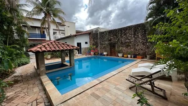 Casa com 5 quartos à venda no Bairro Morada da Colina - Uberlândia/MG