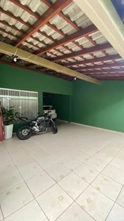 Casa com 3 quartos à venda, bairro Jardim Patrícia - Uberlândia/MG