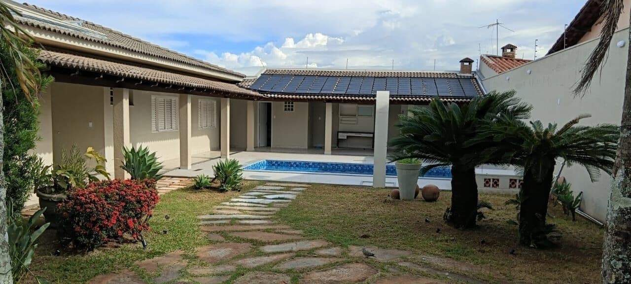 Casa à venda no bairro Cidade Jardim - Uberlândia - MG