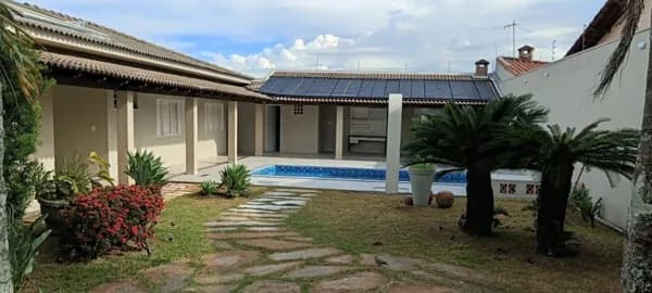 Casa à venda no bairro Cidade Jardim - Uberlândia - MG