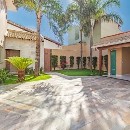 Casa com 4 quartos à venda no Bairro Jardim Botânico - Uberlândia/MG