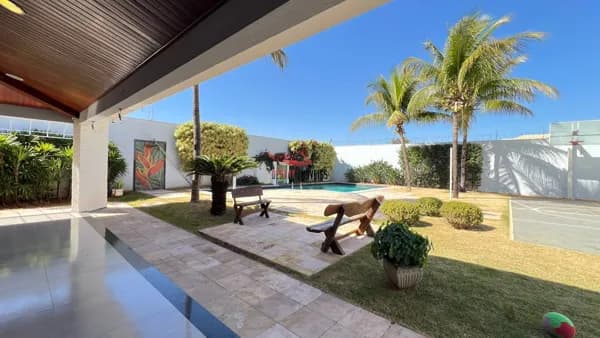 Casa com 4 quartos à venda, bairro Morada da Colina - Uberlândia/MG