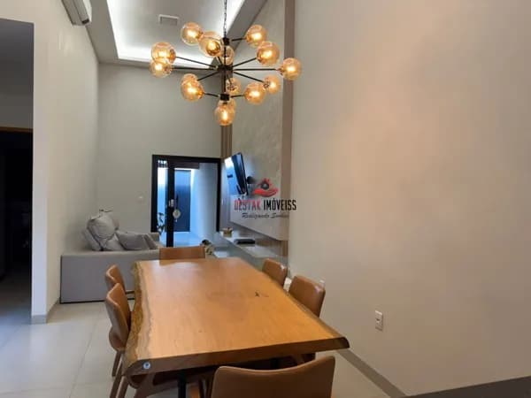 Casa com 3 quartos à venda, bairro Novo Mundo - Uberlândia/MG