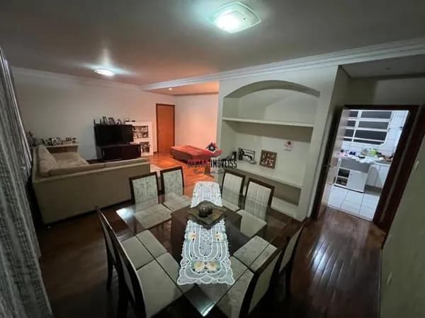 Apartamento com 3 quartos à venda no Bairro Brasil - Uberlândia/MG