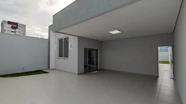 Casa com 3 quartos à venda no Bairro Novo Mundo - Uberlândia/MG