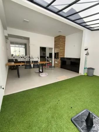 Sobrado com 3 quartos à venda, bairro Grand Ville - Uberlândia/MG