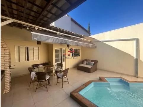 Casa com 3 quartos à venda no Bairro Residencial Gramado - Uberlândia/MG