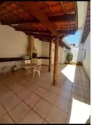 Casa com 3 quartos à venda, bairro Cidade Jardim - Uberlândia/MG