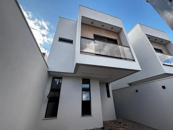 Casa a venda no bairro Vida Nova - Uberlãndia - MG