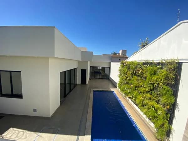 Casa com 3 quartos à venda, Bairro Cidade Jardim - Uberlândia/MG