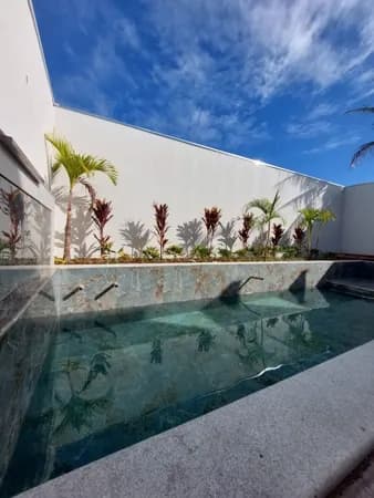 Casa com 4 quartos à venda no Bairro Cidade Jardim - Uberlândia/MG