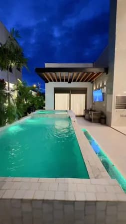 Casa com 4 quartos à venda no Condomínio Jardim Versailles - Uberlândia/MG