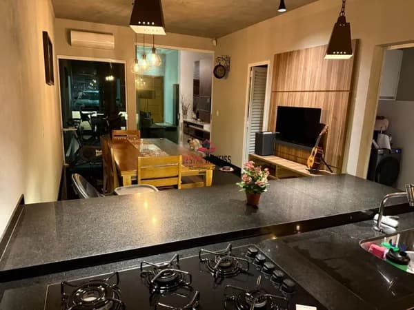 Casa com 3 quartos à venda bairro Alto Umuarama - Uberlândia/MG