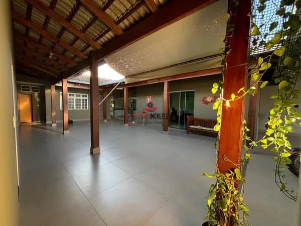 Casa com 3 quartos à venda, bairro Morada da Colina - Uberlândia/MG