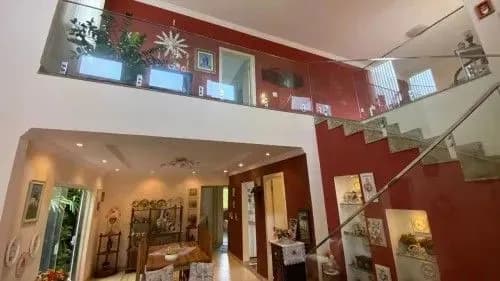 Sobrado com 3 quartos à venda, no Bairro Cidade Jardim - Uberlândia/MG