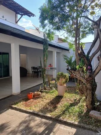 Sobrado com 4 quartos à venda bairro Alto Umuarama - Uberlândia/MG