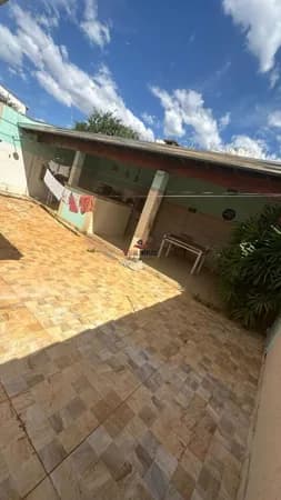 Casa com 3 quartos à venda no Bairro Planalto - Uberlândia/MG