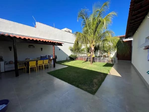 Casa com 3 quartos à venda, bairro Jardim Karaíba - Uberlândia/MG