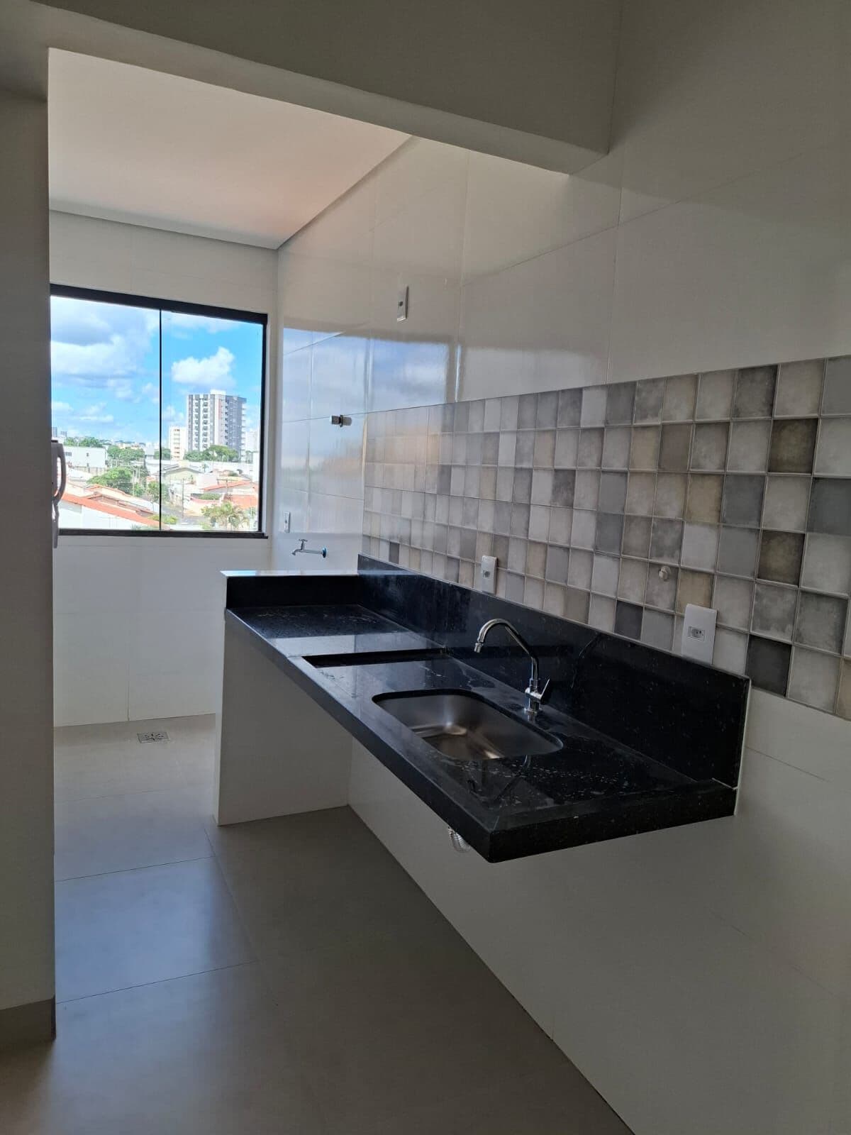 Apartamento à venda no bairro Santa Monica - Uberlandia - MG