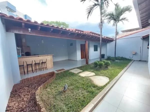 Casa com 3 quartos à venda, bairro Chácaras Tubalina E Quartel - Uberlândia/MG