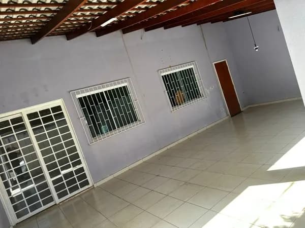 Casa com 3 quartos à venda, Bairro Jardim Brasília - Uberlândia/MG