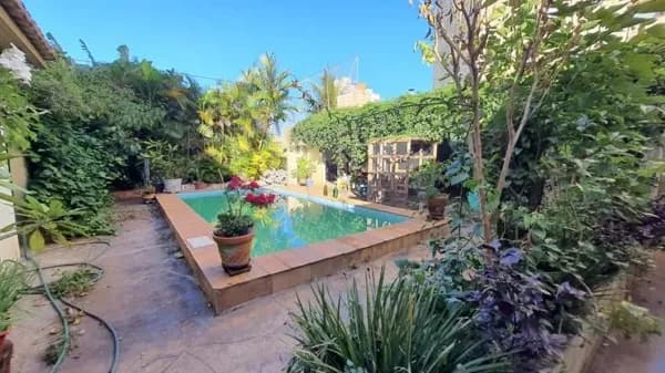Casa com 4 quartos à venda, Bairro Saraiva - Uberlândia/MG