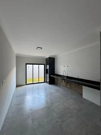 Casa com 3 quartos à venda, Bairro Vida Nova - Uberlândia/MG