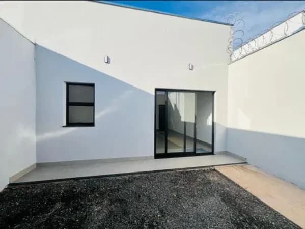 Casa com 3 quartos à venda bairro Novo Mundo - Uberlândia/MG
