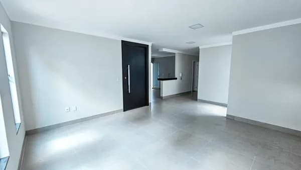 Casa com 3 quartos à venda no Bairro Cidade Jardim - Uberlândia/MG