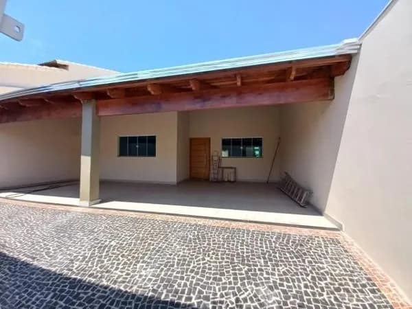 Casa com 3 quartos à venda no Bairro Santa Rosa - Uberlândia/MG