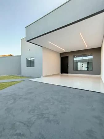 Casa com 3 quartos à venda, bairro Jardim Holanda - Uberlândia/MG