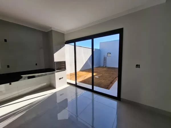 Casa com 3 quartos à venda bairro Minas Gerais - Uberlândia/MG